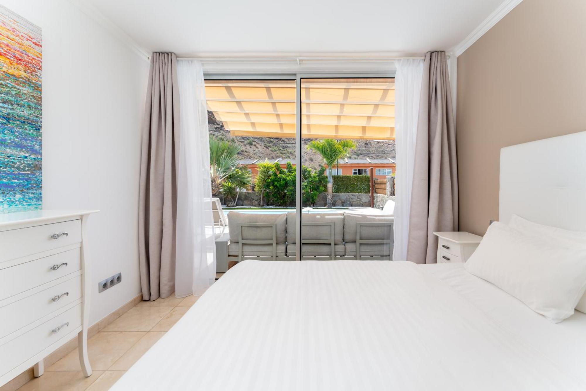 Villa Diana With Private Swimming Pool In Tauro โมกัน ภายนอก รูปภาพ