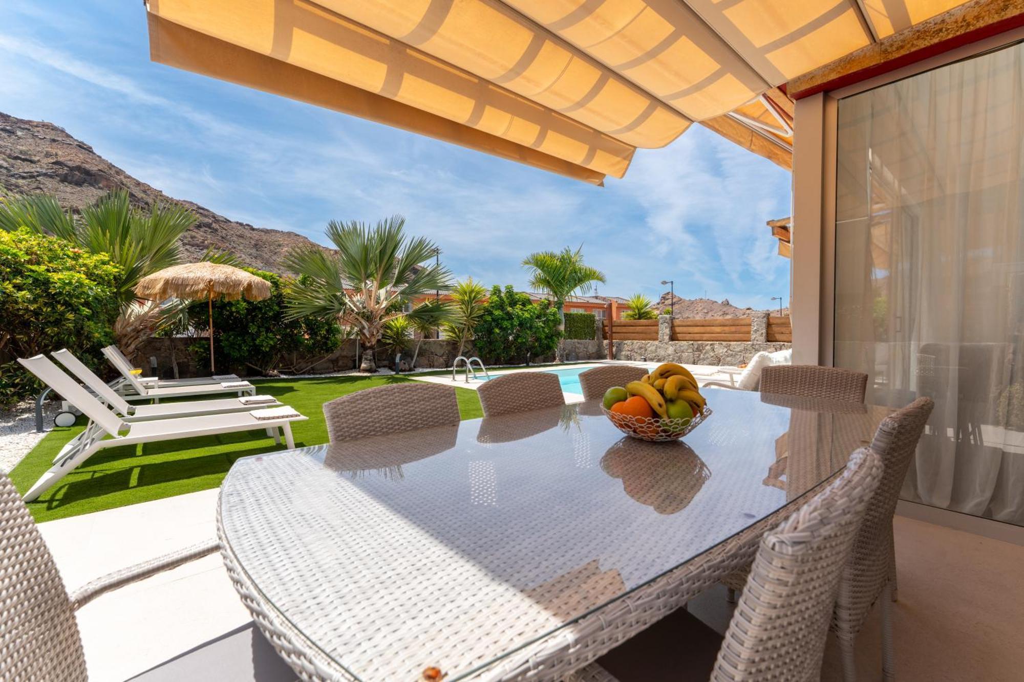 Villa Diana With Private Swimming Pool In Tauro โมกัน ภายนอก รูปภาพ